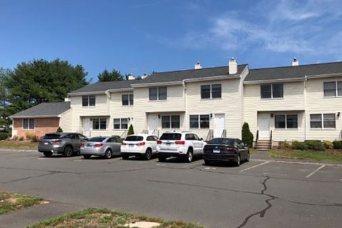 90-unit garden apartment complex in Enfield, CT